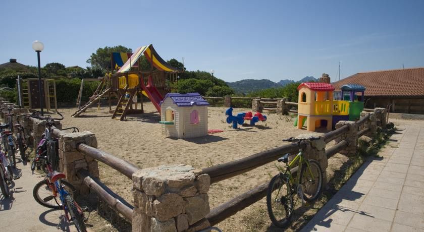 Centro Vacanze Isuledda Hotel
